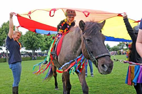 The many guests on Soers Sunday were able to enjoy a variety of performances. Photo: CHIO Aachen/Andreas Steindl