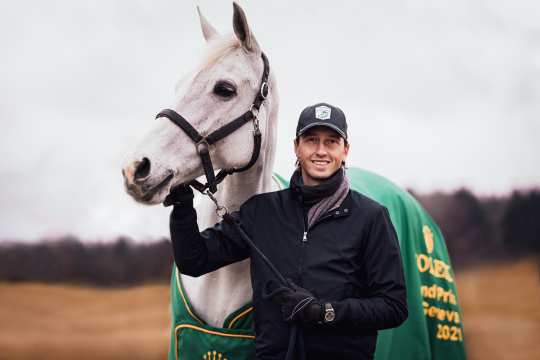 Martin Fuchs und sein Erfolgsschimmel Leone Jei, mit dem er 2021 den Rolex Grand Prix in Genf gewinnen konnte. Foto: CHIO Aachen/Jil Haak