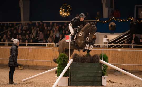 Great insights in front of a full house: Ingrid Klimke (left) at the CHIO Aachen CAMPUS Masterclass. Photo: Jil Haak.