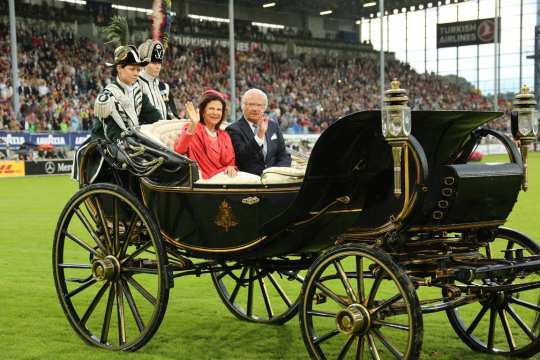 Das schwedische Königspaar bei der Eröffnungsfeier des CHIO Aachen 2016. 