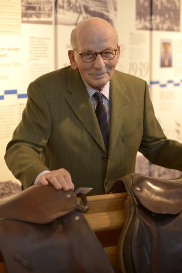 Hans Günter Winkler 2016 beim Besuch des CHIO Aachen-Museums. Foto: CHIO Aachen/ Holger Schupp