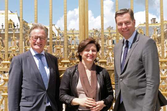 Frankreichs Sportministerin Roxana Maracineau stellte mit dem Parlamentarischen Staatssekretär Stephan Mayer (rechts) und CHIO Aachen-Turnierleiter Frank Kemperman Frankreich als Partnerland 2019 vor.