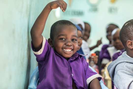 Together with the visitors, the organizers of the CHIO Aachen want to help to support more children in developing countries through a sponsorship. (c) Plan International / Rob Beechey