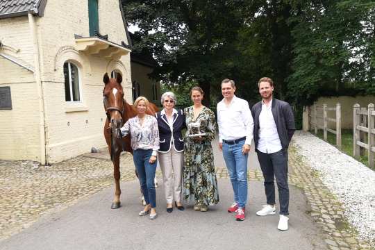 Die Jury (von links): Nadine Capellmann, Dr. Ute Gräfin Rothkirch, Astrid Appels, Michael Mronz und Tobias Königs